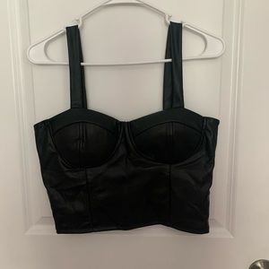 Shinestar Size L Black Crop Top